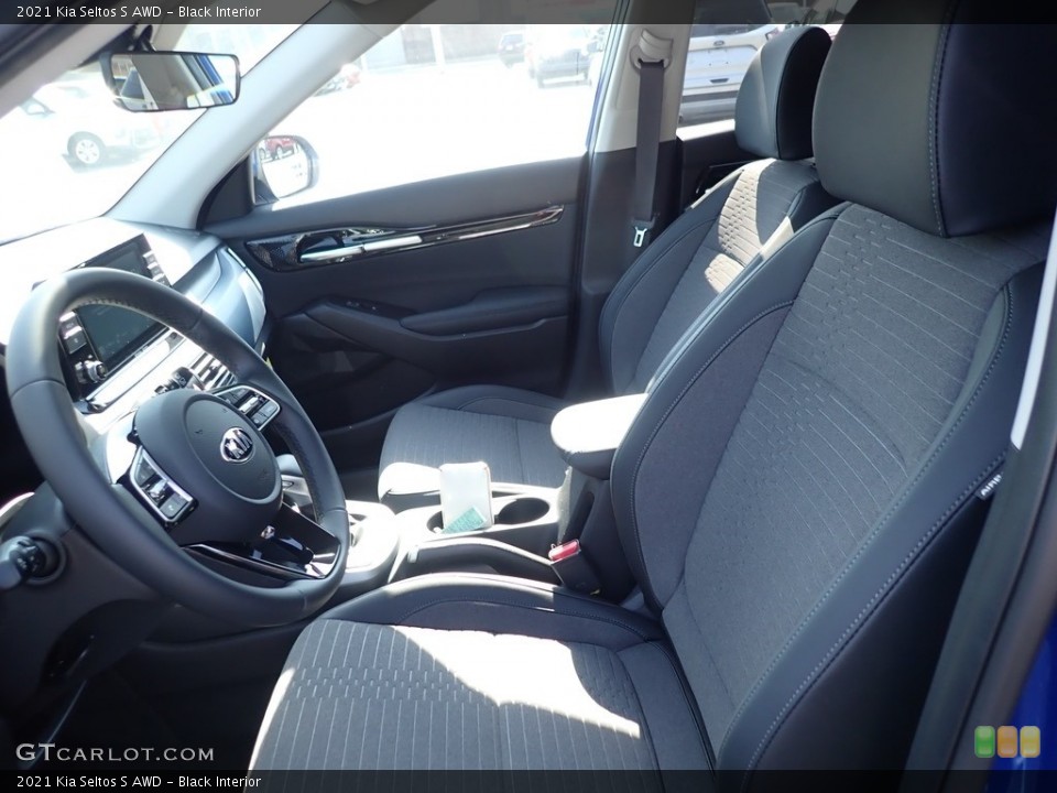 Black Interior Photo for the 2021 Kia Seltos S AWD #138946154