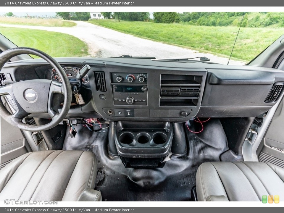 Medium Pewter 2014 Chevrolet Express Cutaway Interiors