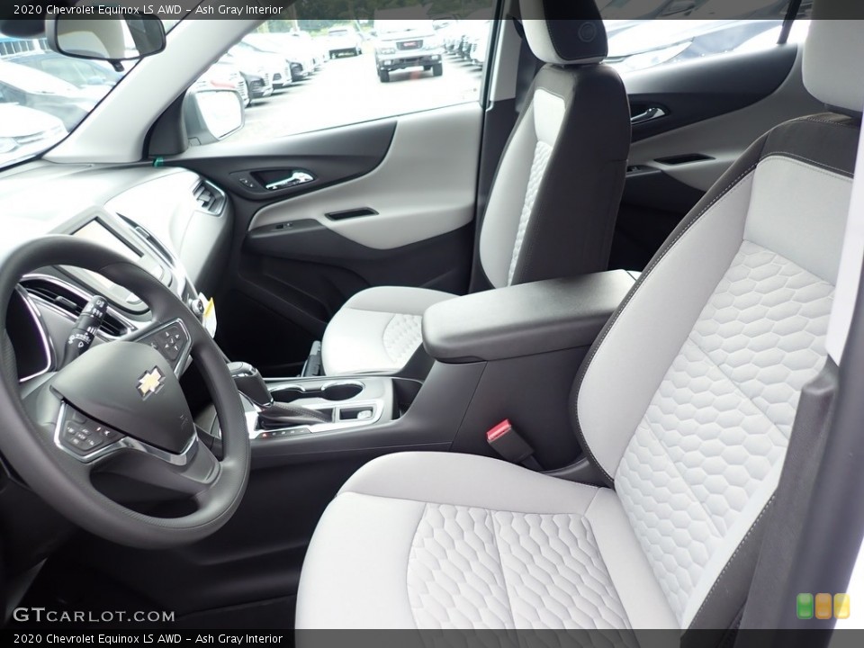 Ash Gray Interior Photo for the 2020 Chevrolet Equinox LS AWD #138971328