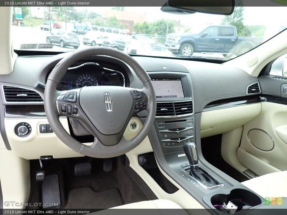Light Dune Interior Dashboard for the 2019 Lincoln MKT Elite AWD #138977769