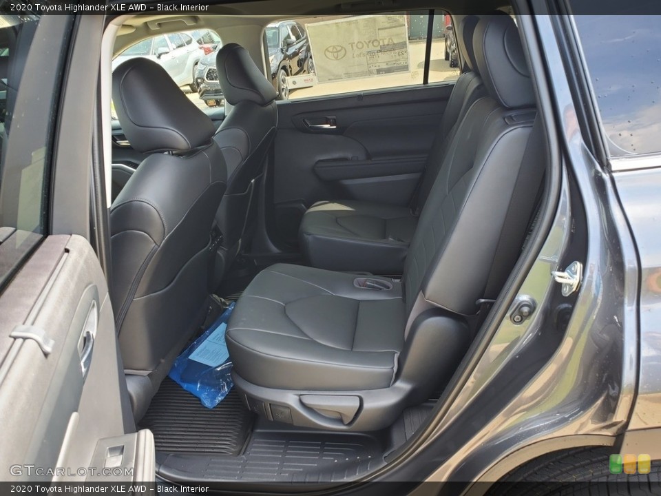 Black Interior Rear Seat for the 2020 Toyota Highlander XLE AWD #138988820