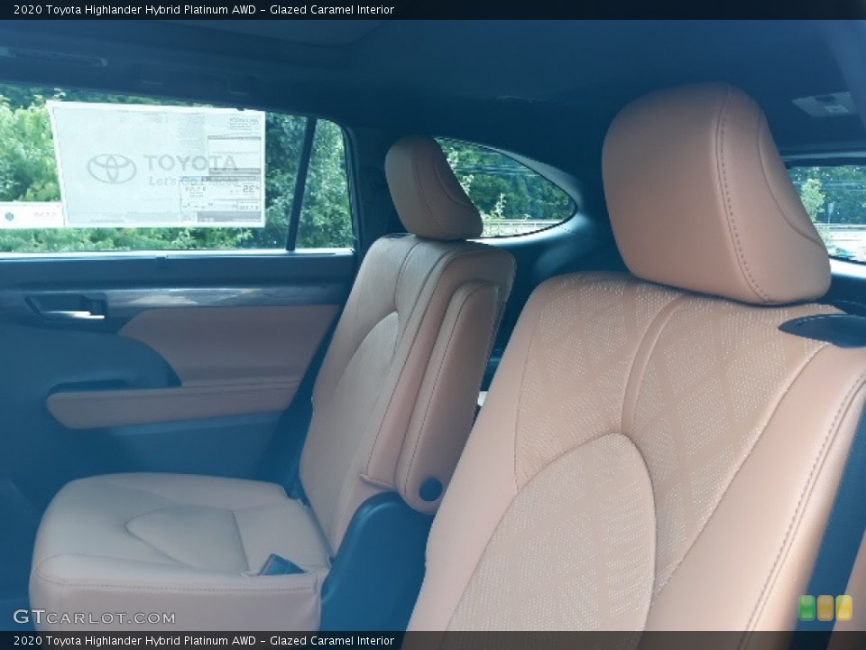 Glazed Caramel Interior Rear Seat for the 2020 Toyota Highlander Hybrid Platinum AWD #139040711