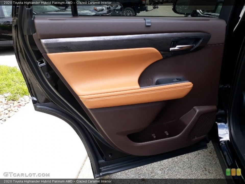 Glazed Caramel Interior Door Panel for the 2020 Toyota Highlander Hybrid Platinum AWD #139040726