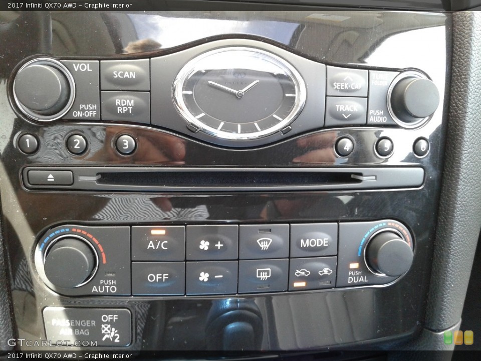 Graphite Interior Controls for the 2017 Infiniti QX70 AWD #139065276