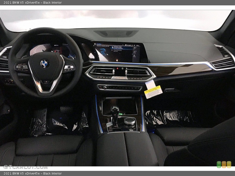 Black Interior Photo for the 2021 BMW X5 xDrive45e #139097185