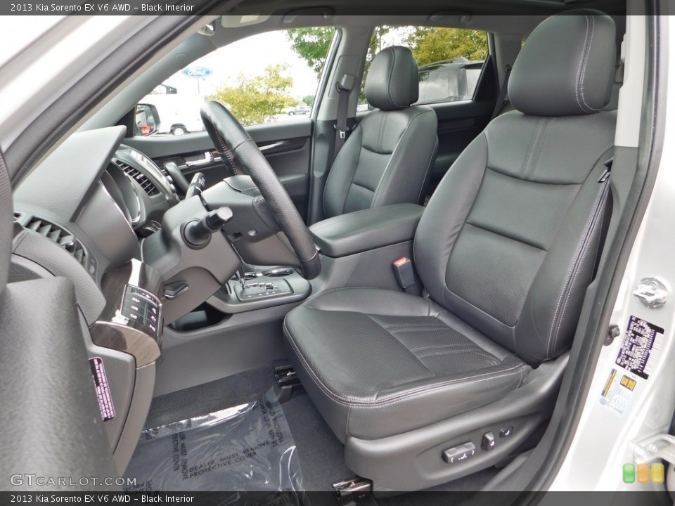Black Interior Photo for the 2013 Kia Sorento EX V6 AWD #139116856