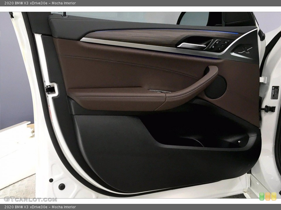 Mocha Interior Door Panel for the 2020 BMW X3 xDrive30e #139122776