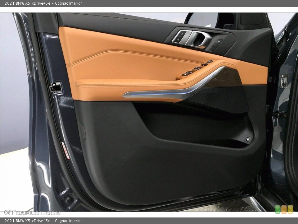 Cognac Interior Door Panel for the 2021 BMW X5 xDrive45e #139145858