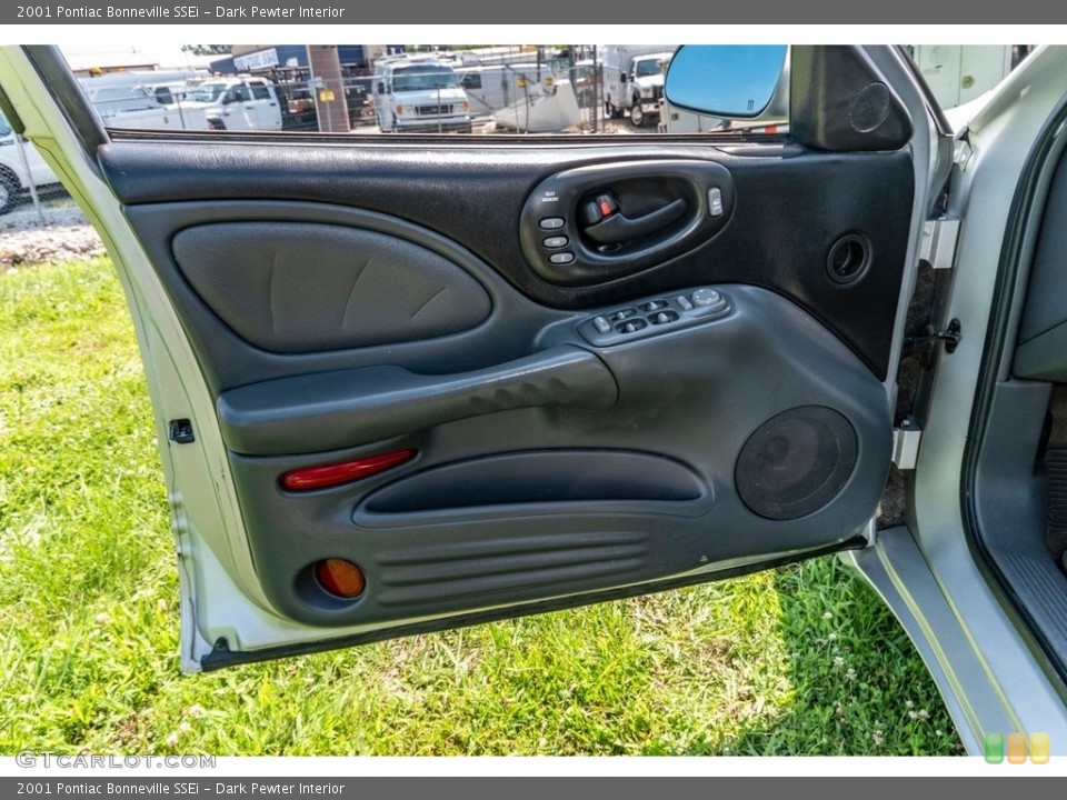 Dark Pewter Interior Door Panel for the 2001 Pontiac Bonneville SSEi #139172327