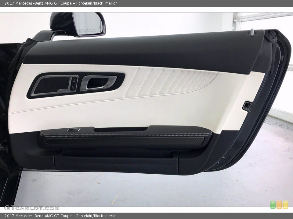 Porcelain/Black Interior Door Panel for the 2017 Mercedes-Benz AMG GT Coupe #139172582