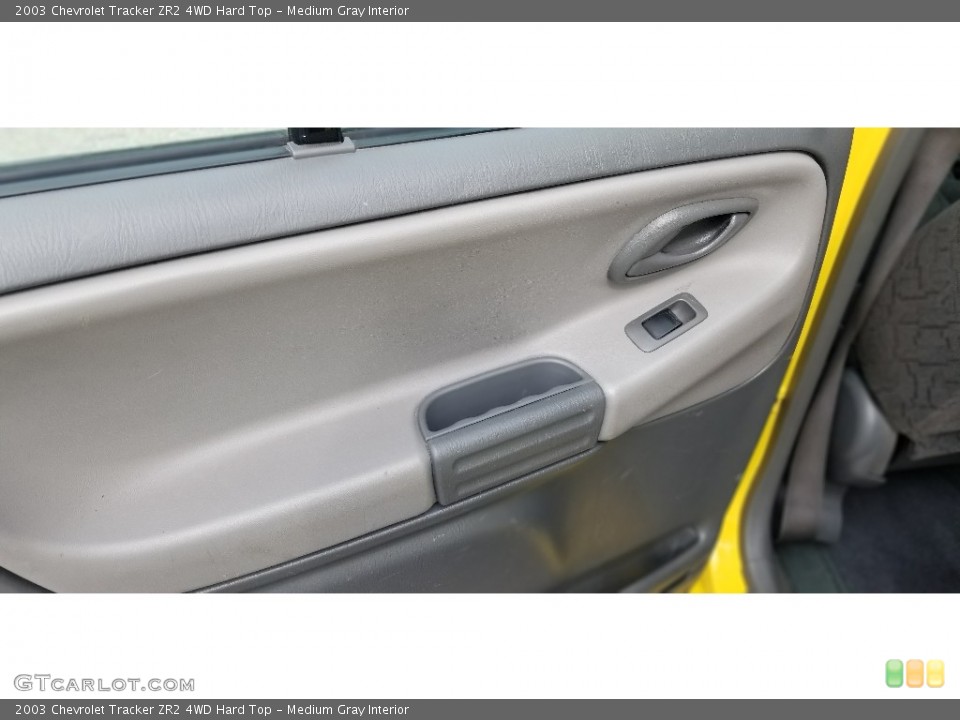 Medium Gray Interior Door Panel for the 2003 Chevrolet Tracker ZR2 4WD Hard Top #139178802