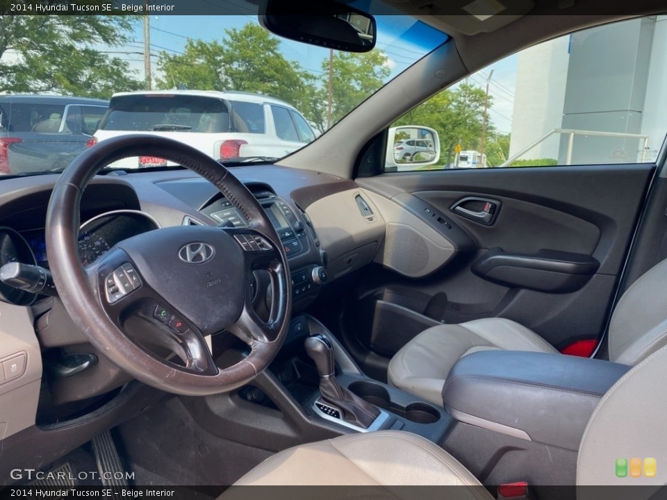 Beige Interior Photo for the 2014 Hyundai Tucson SE #139189753