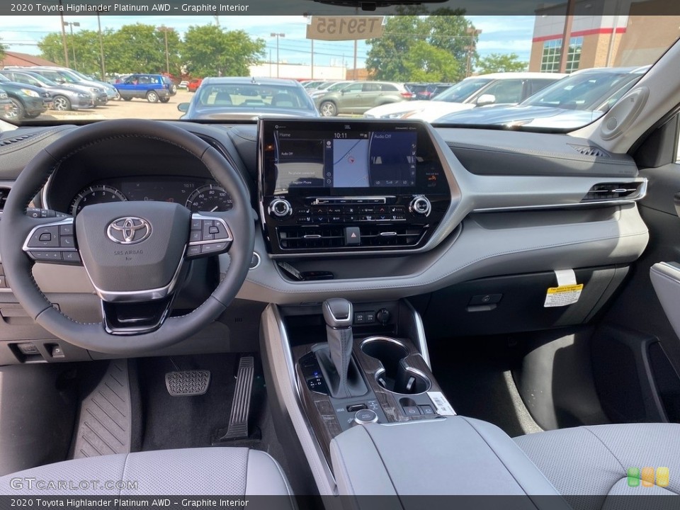 Graphite Interior Photo for the 2020 Toyota Highlander Platinum AWD #139202963