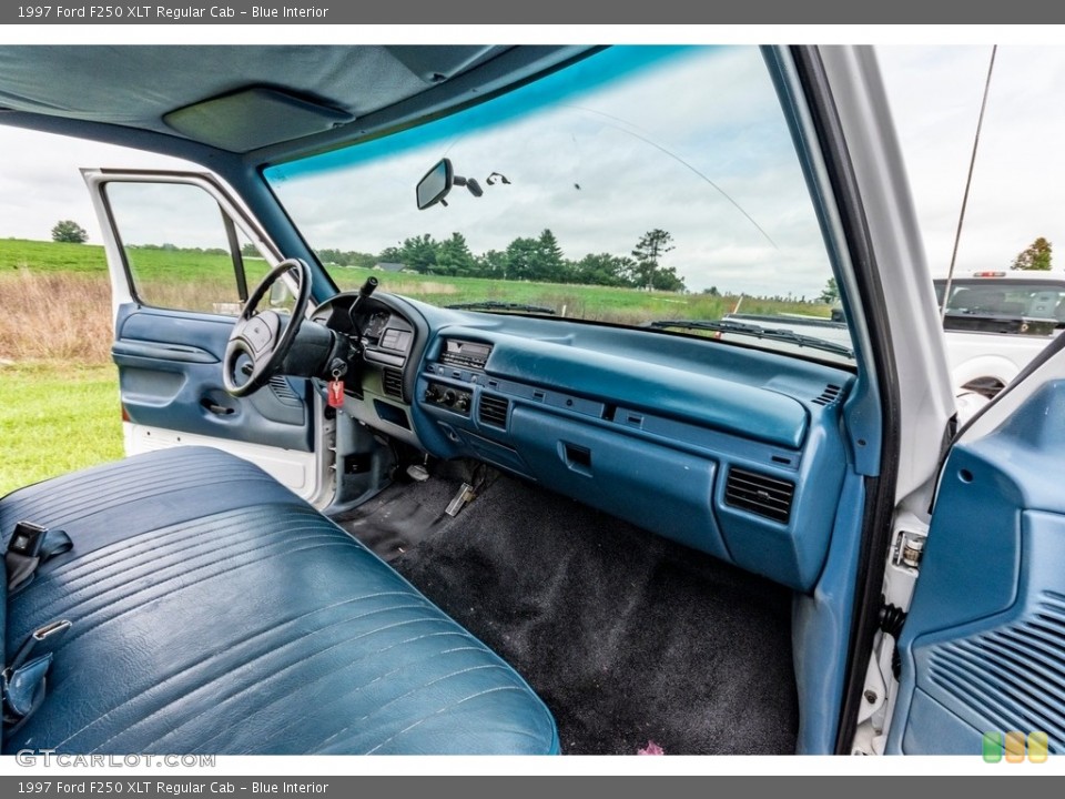 Blue Interior Dashboard for the 1997 Ford F250 XLT Regular Cab #139203441