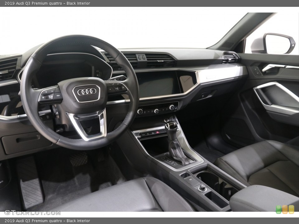Black Interior Photo for the 2019 Audi Q3 Premium quattro #139216620