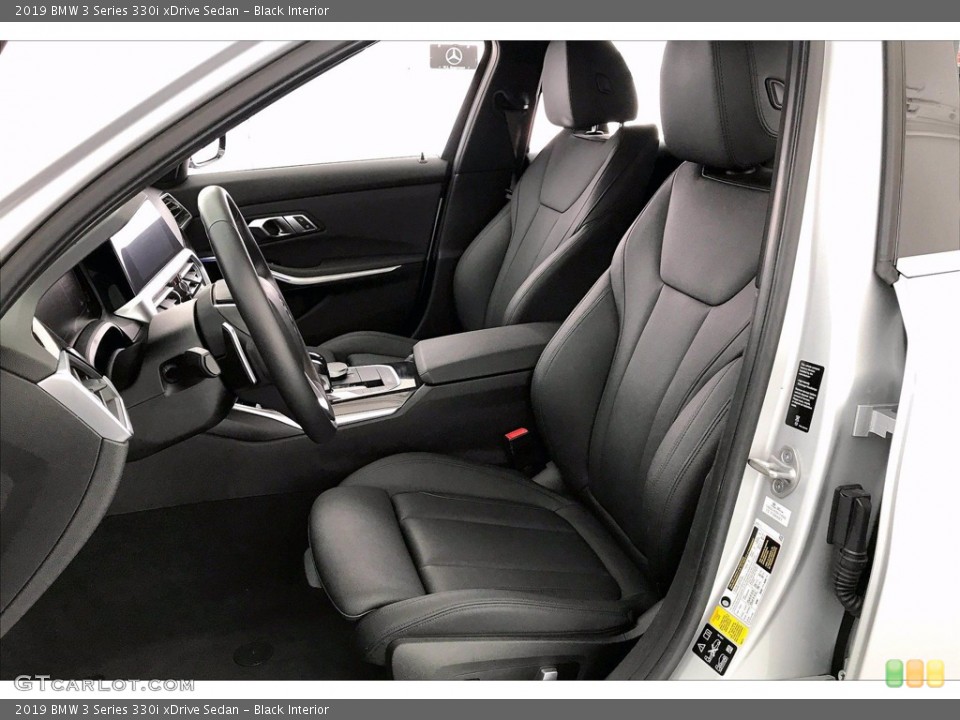 Black Interior Photo for the 2019 BMW 3 Series 330i xDrive Sedan #139216689