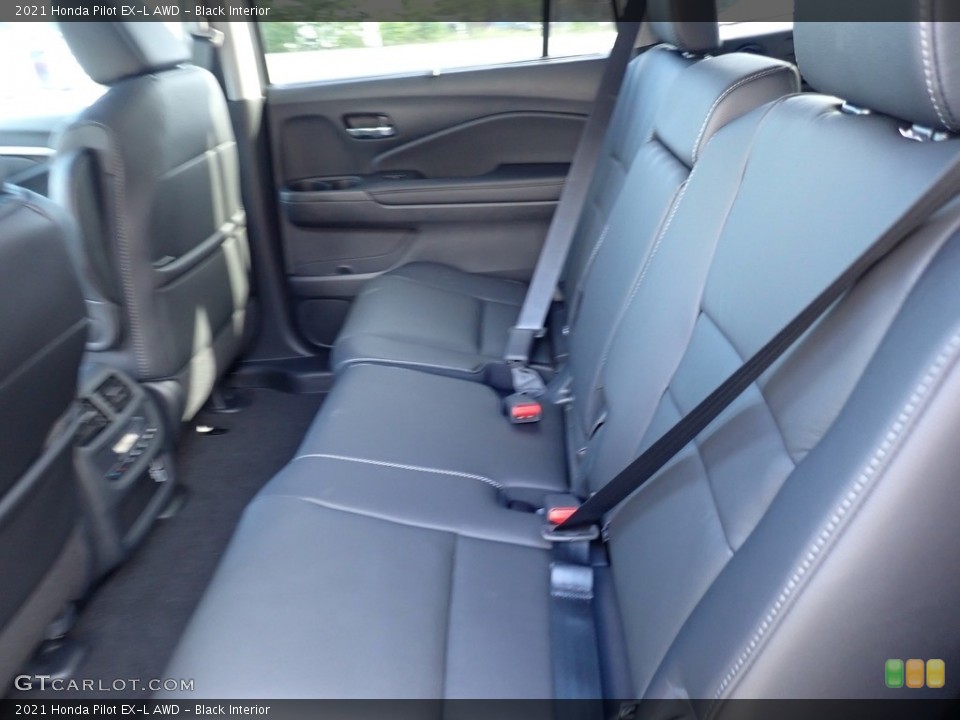 Black Interior Rear Seat for the 2021 Honda Pilot EX-L AWD #139255505