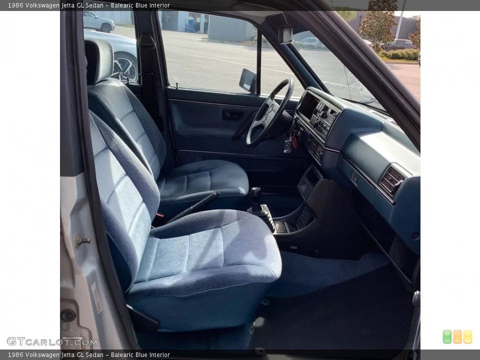 Balearic Blue Interior Front Seat for the 1986 Volkswagen Jetta GL Sedan #139272038