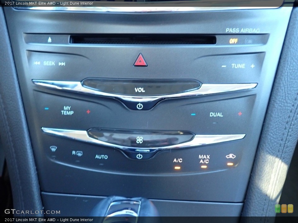 Light Dune Interior Controls for the 2017 Lincoln MKT Elite AWD #139281395
