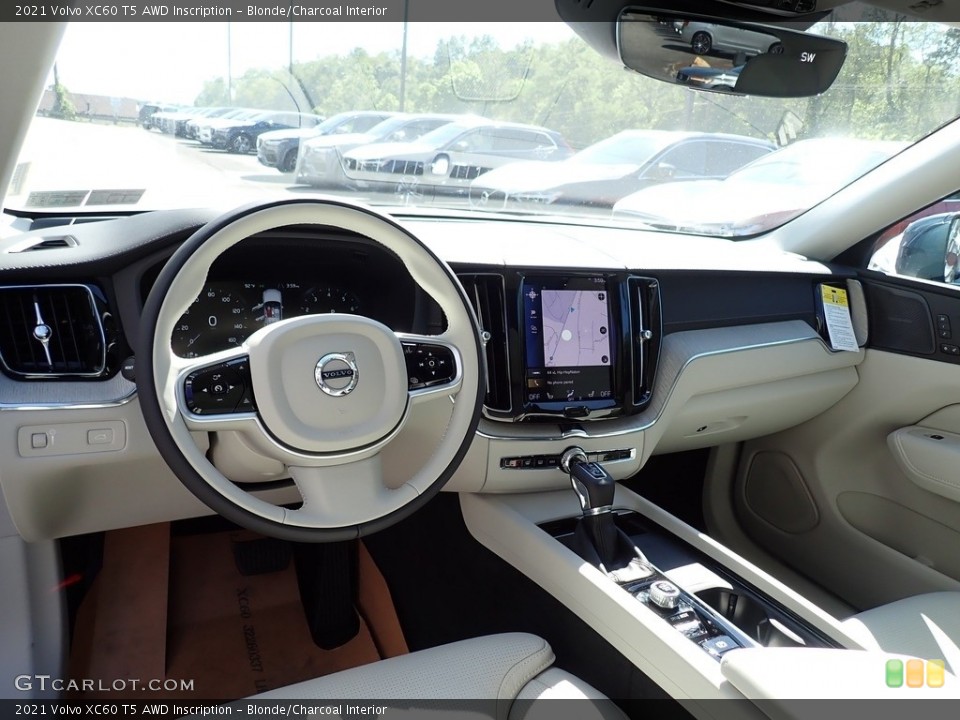 Blonde/Charcoal Interior Photo for the 2021 Volvo XC60 T5 AWD Inscription #139286550