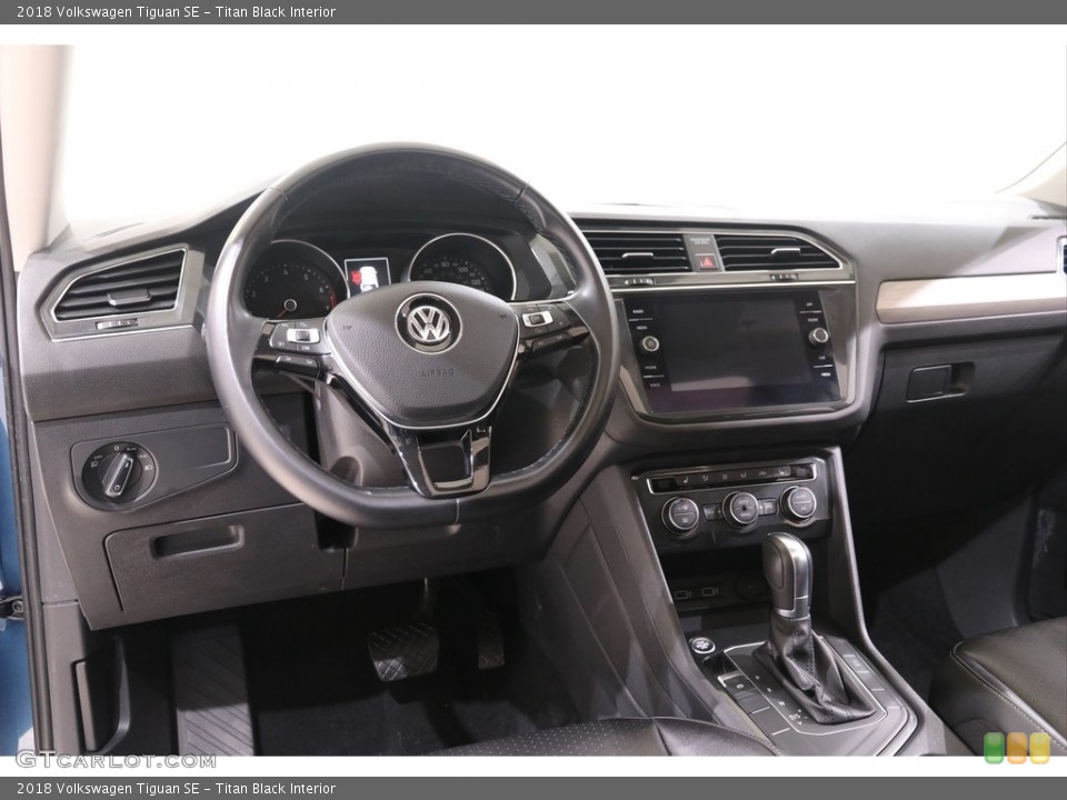 Titan Black Interior Dashboard for the 2018 Volkswagen Tiguan SE #139299967