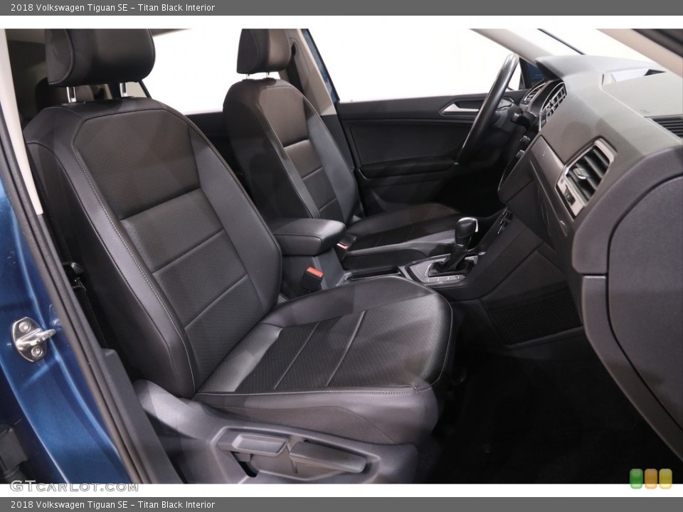Titan Black Interior Front Seat for the 2018 Volkswagen Tiguan SE #139300156