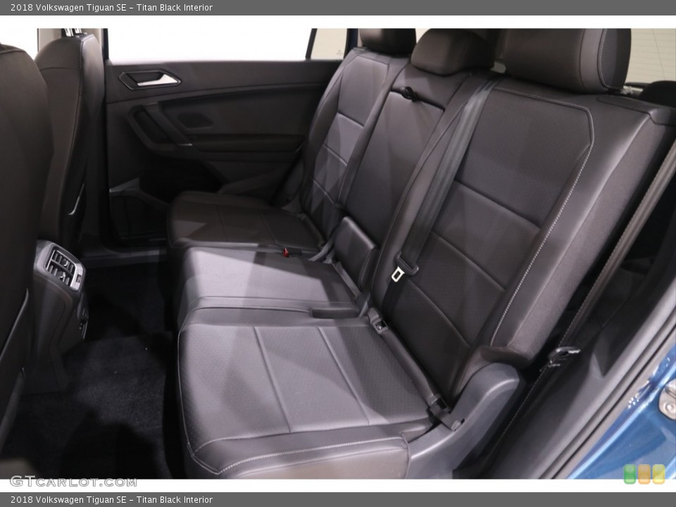Titan Black Interior Rear Seat for the 2018 Volkswagen Tiguan SE #139300201