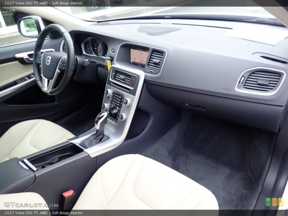 Soft Beige Interior Photo for the 2017 Volvo S60 T5 AWD #139300540