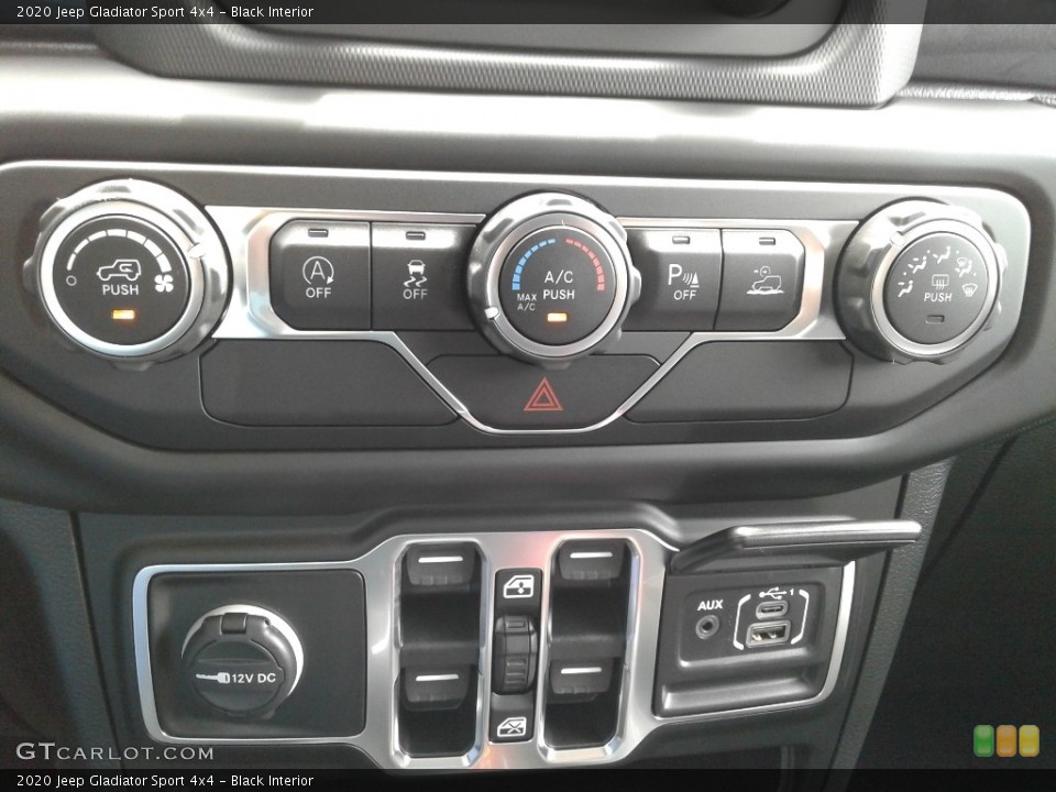 Black Interior Controls for the 2020 Jeep Gladiator Sport 4x4 #139306567
