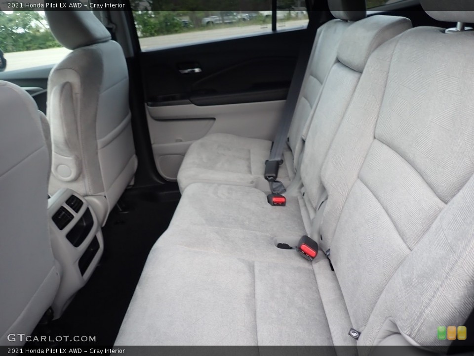 Gray Interior Rear Seat for the 2021 Honda Pilot LX AWD #139324088