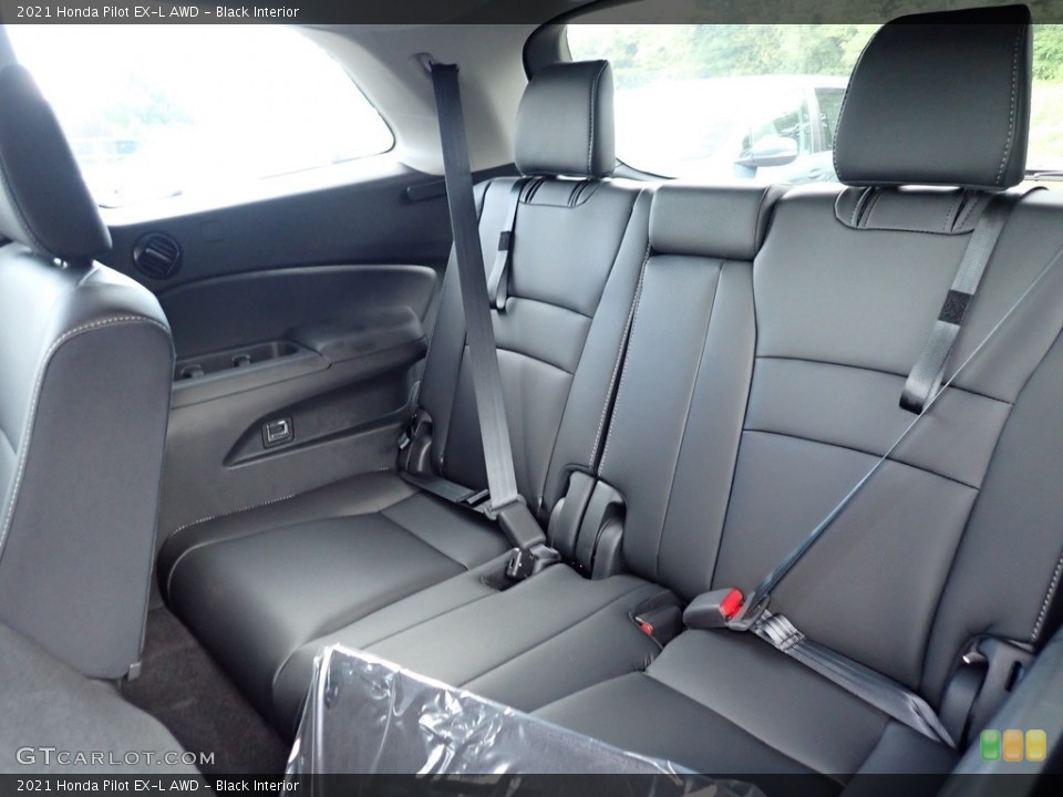 Black Interior Rear Seat for the 2021 Honda Pilot EX-L AWD #139324760