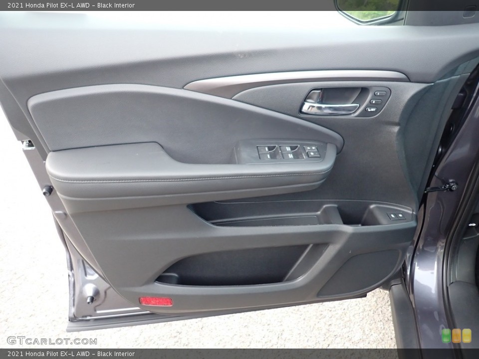 Black Interior Door Panel for the 2021 Honda Pilot EX-L AWD #139324781