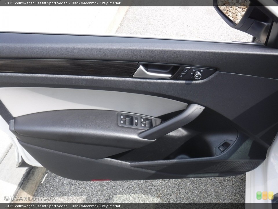 Black/Moonrock Gray Interior Door Panel for the 2015 Volkswagen Passat Sport Sedan #139331654