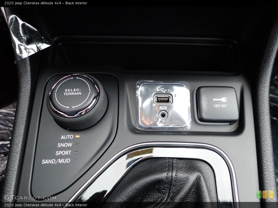 Black Interior Controls for the 2020 Jeep Cherokee Altitude 4x4 #139360576
