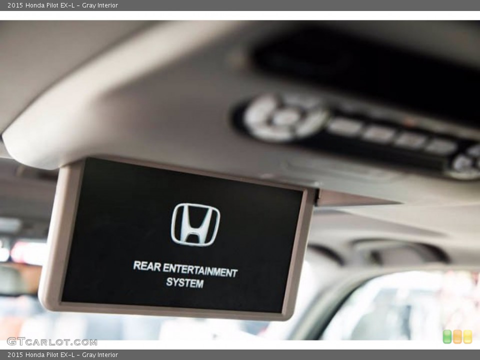 Gray Interior Entertainment System for the 2015 Honda Pilot EX-L #139400070