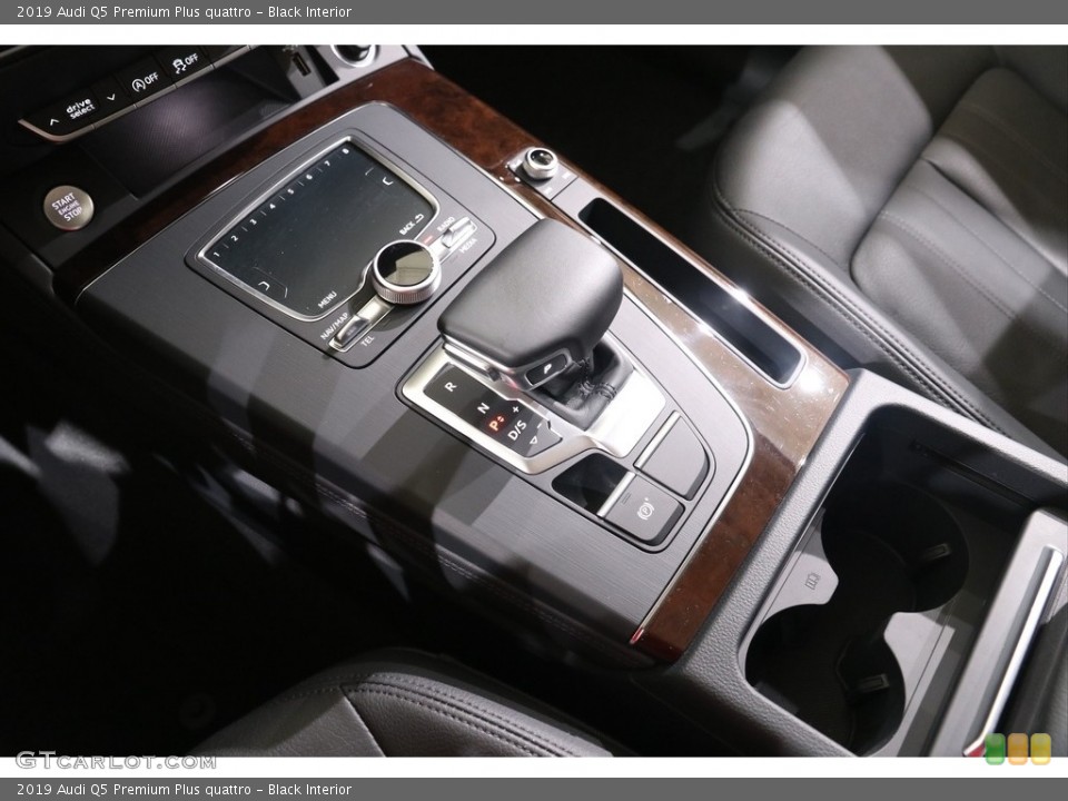Black Interior Transmission for the 2019 Audi Q5 Premium Plus quattro #139403385