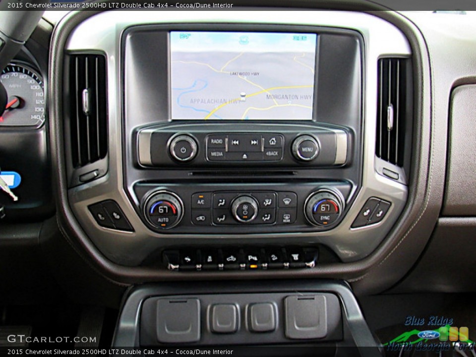 Cocoa/Dune Interior Controls for the 2015 Chevrolet Silverado 2500HD LTZ Double Cab 4x4 #139421306