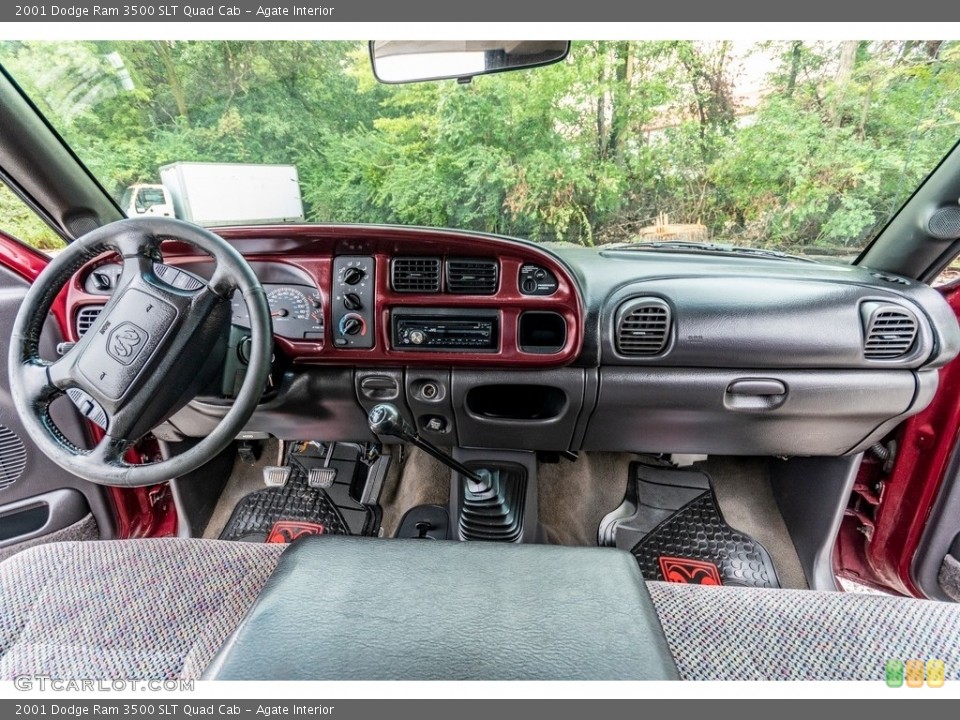 Agate Interior Dashboard for the 2001 Dodge Ram 3500 SLT Quad Cab #139429848