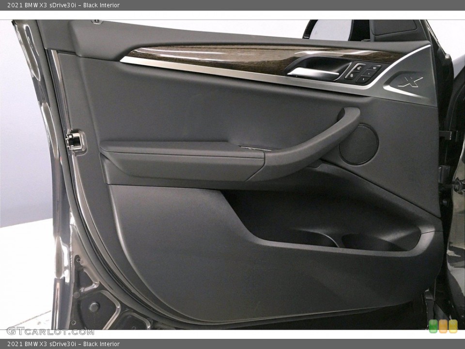 Black Interior Door Panel for the 2021 BMW X3 sDrive30i #139435788