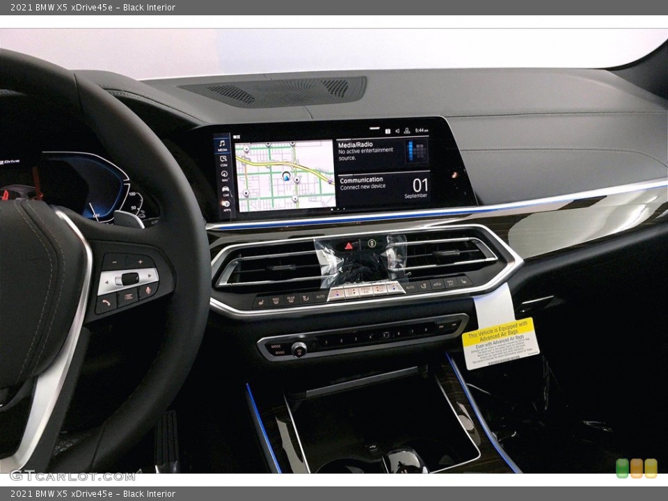 Black Interior Controls for the 2021 BMW X5 xDrive45e #139435953