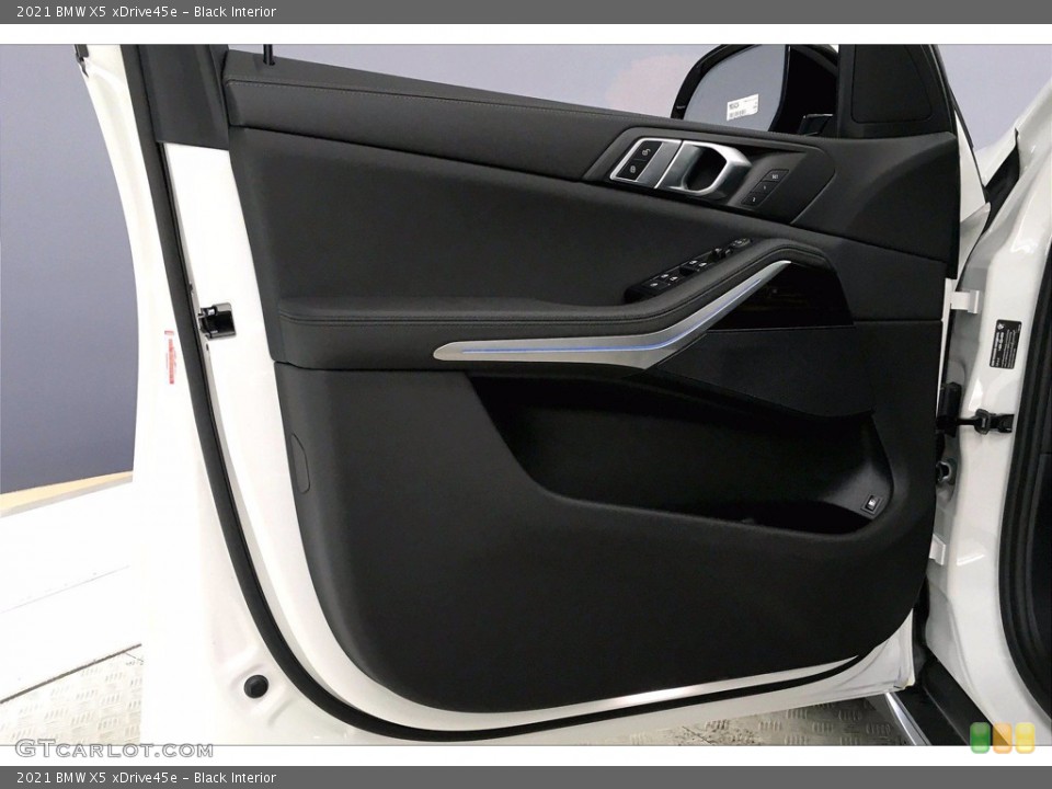 Black Interior Door Panel for the 2021 BMW X5 xDrive45e #139436046