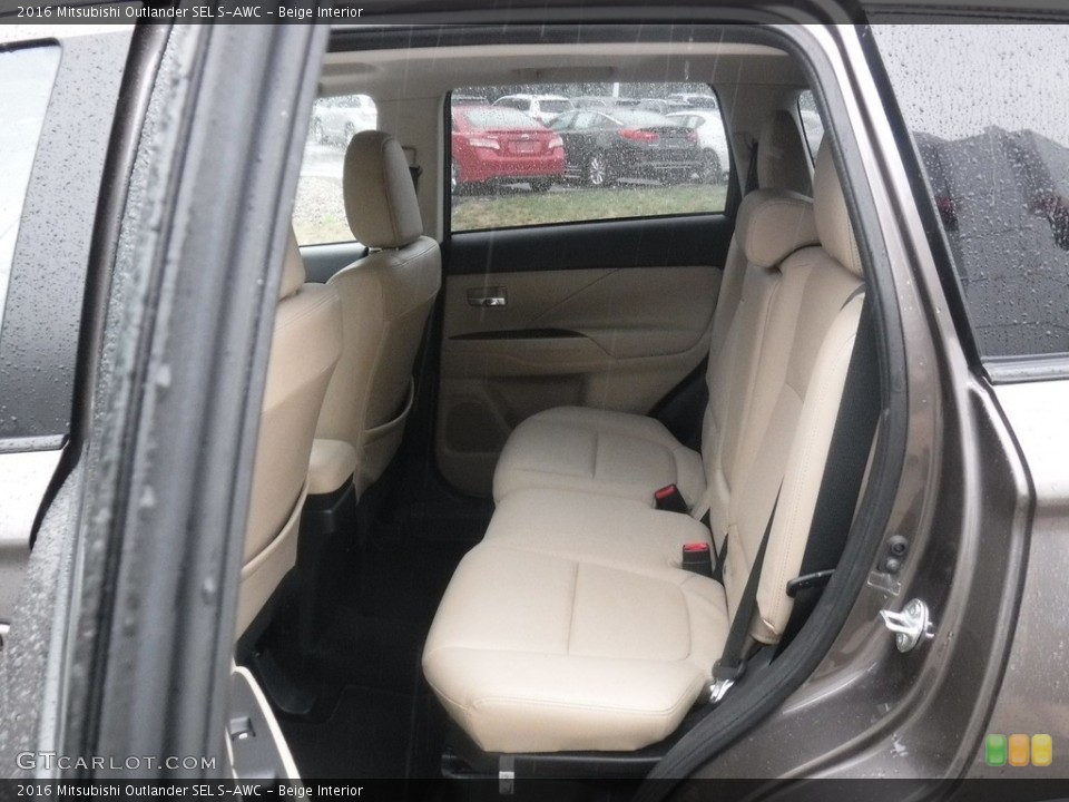 Beige Interior Rear Seat for the 2016 Mitsubishi Outlander SEL S-AWC #139454125