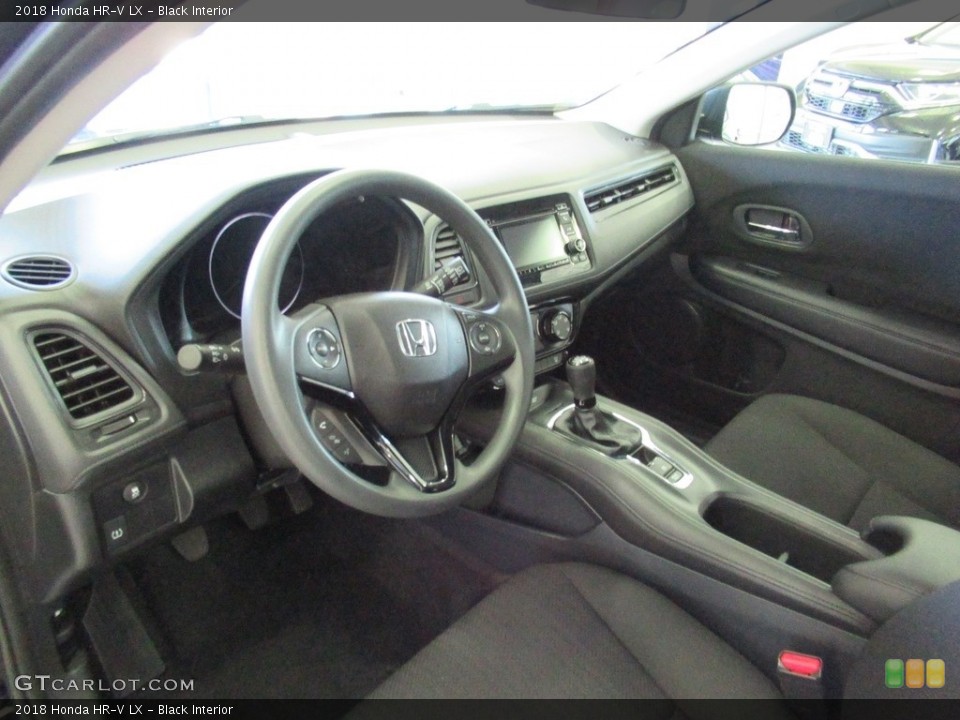 Black Interior Photo for the 2018 Honda HR-V LX #139468978