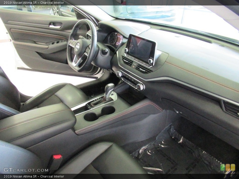 Charcoal Interior Dashboard for the 2019 Nissan Altima SR #139481610