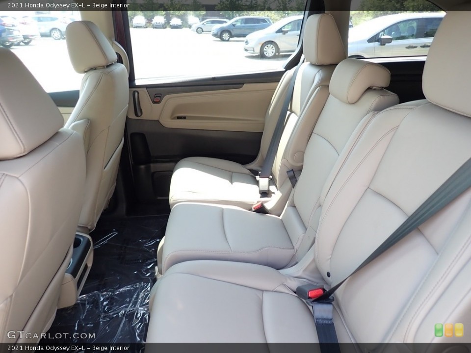Beige Interior Rear Seat for the 2021 Honda Odyssey EX-L #139494865