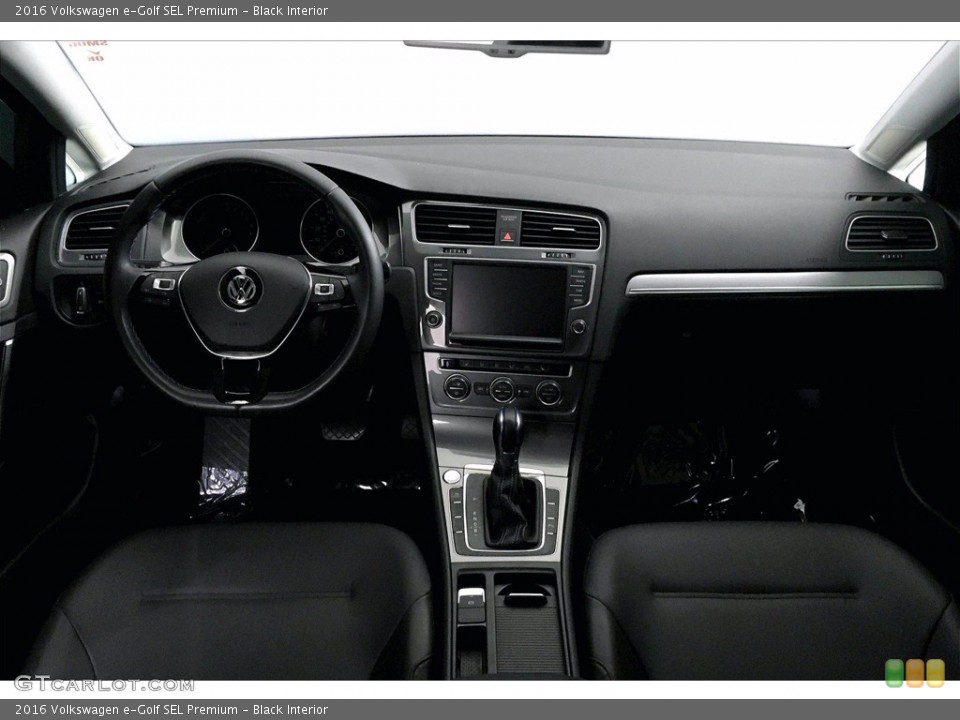 Black Interior Photo for the 2016 Volkswagen e-Golf SEL Premium #139501129
