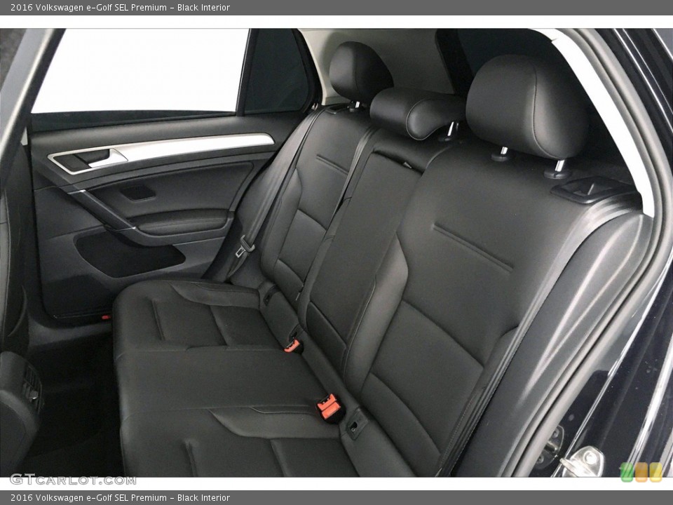 Black Interior Rear Seat for the 2016 Volkswagen e-Golf SEL Premium #139501522