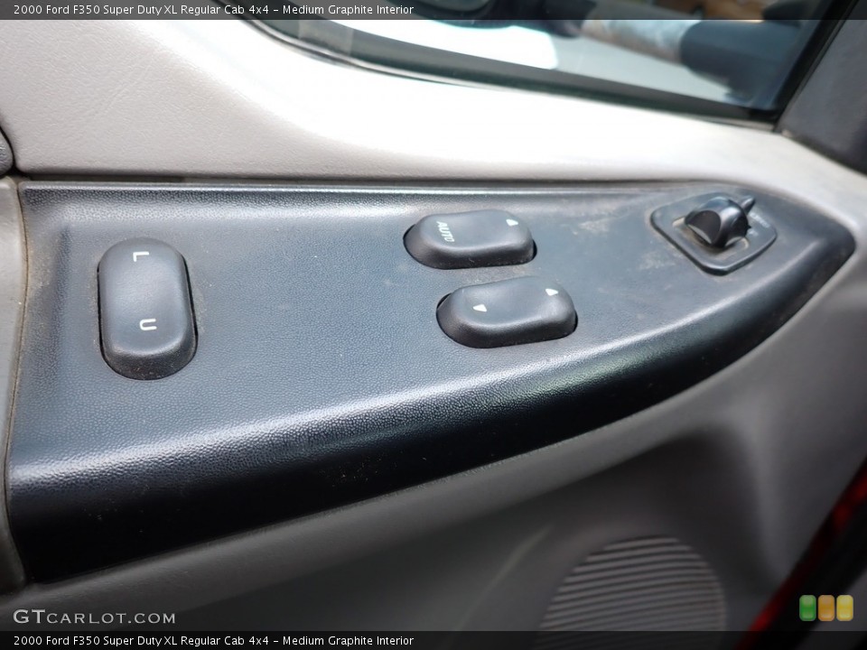 Medium Graphite Interior Controls for the 2000 Ford F350 Super Duty XL Regular Cab 4x4 #139507462