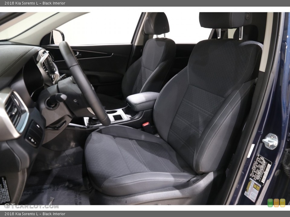 Black Interior Photo for the 2018 Kia Sorento L #139524272