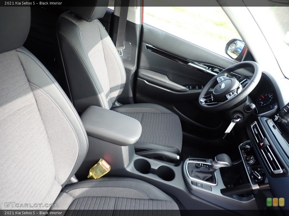 Black Interior Front Seat for the 2021 Kia Seltos S #139540057